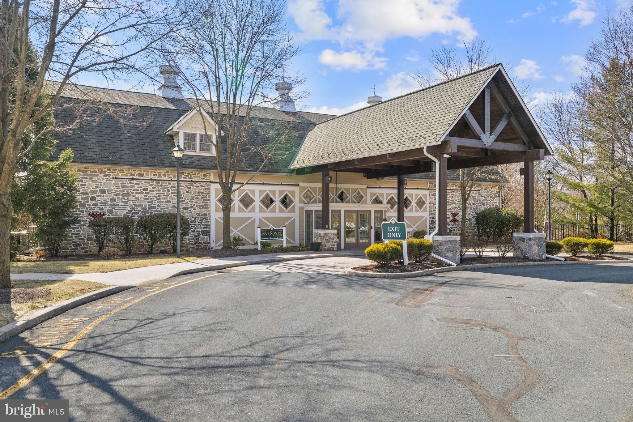 FOUR SEASONS AT FARM - Residential