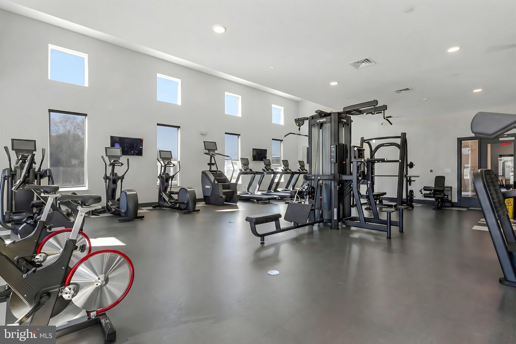 SOUTHLAKE - Residential