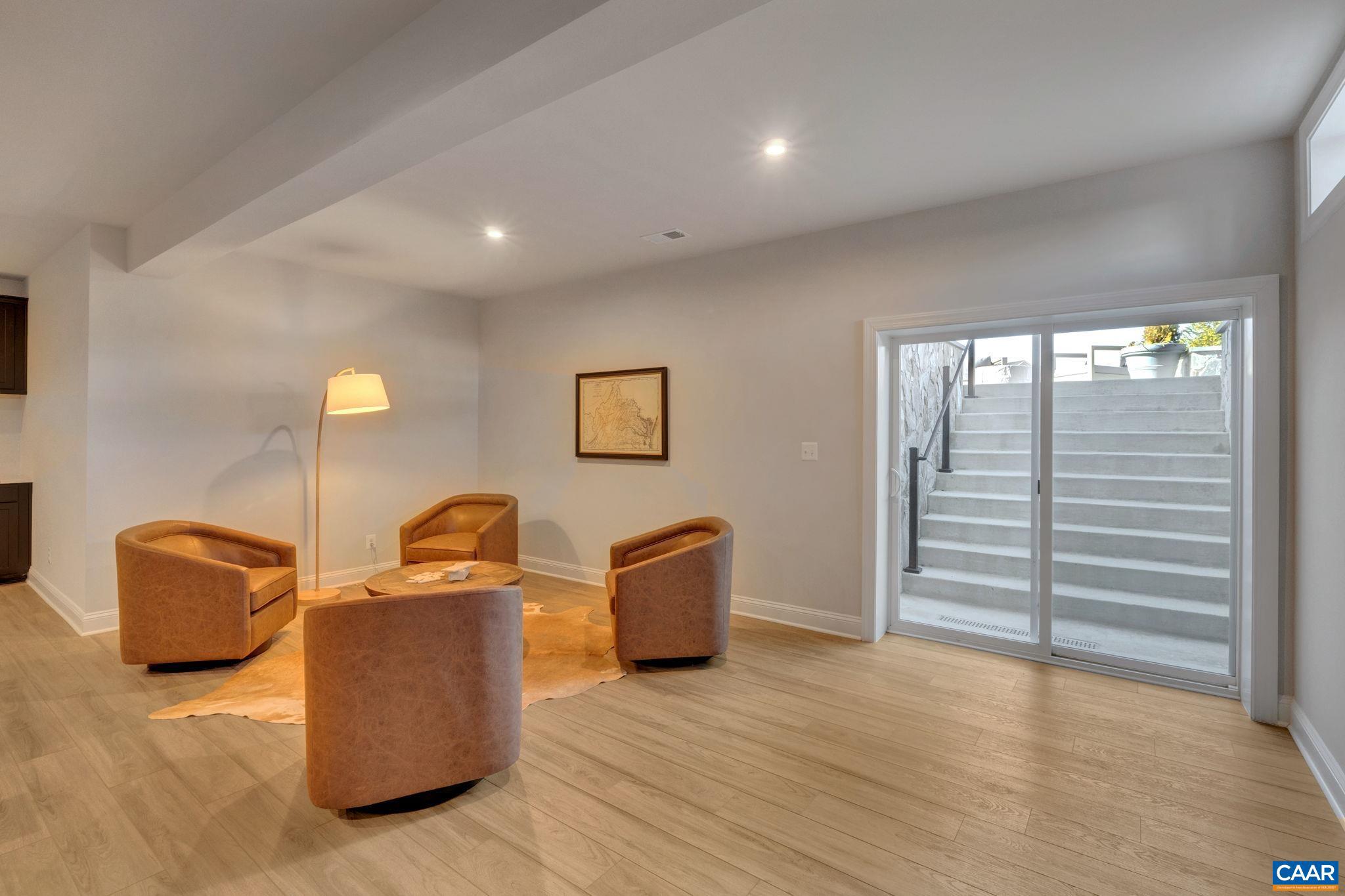 SPRING CREEK - Residential