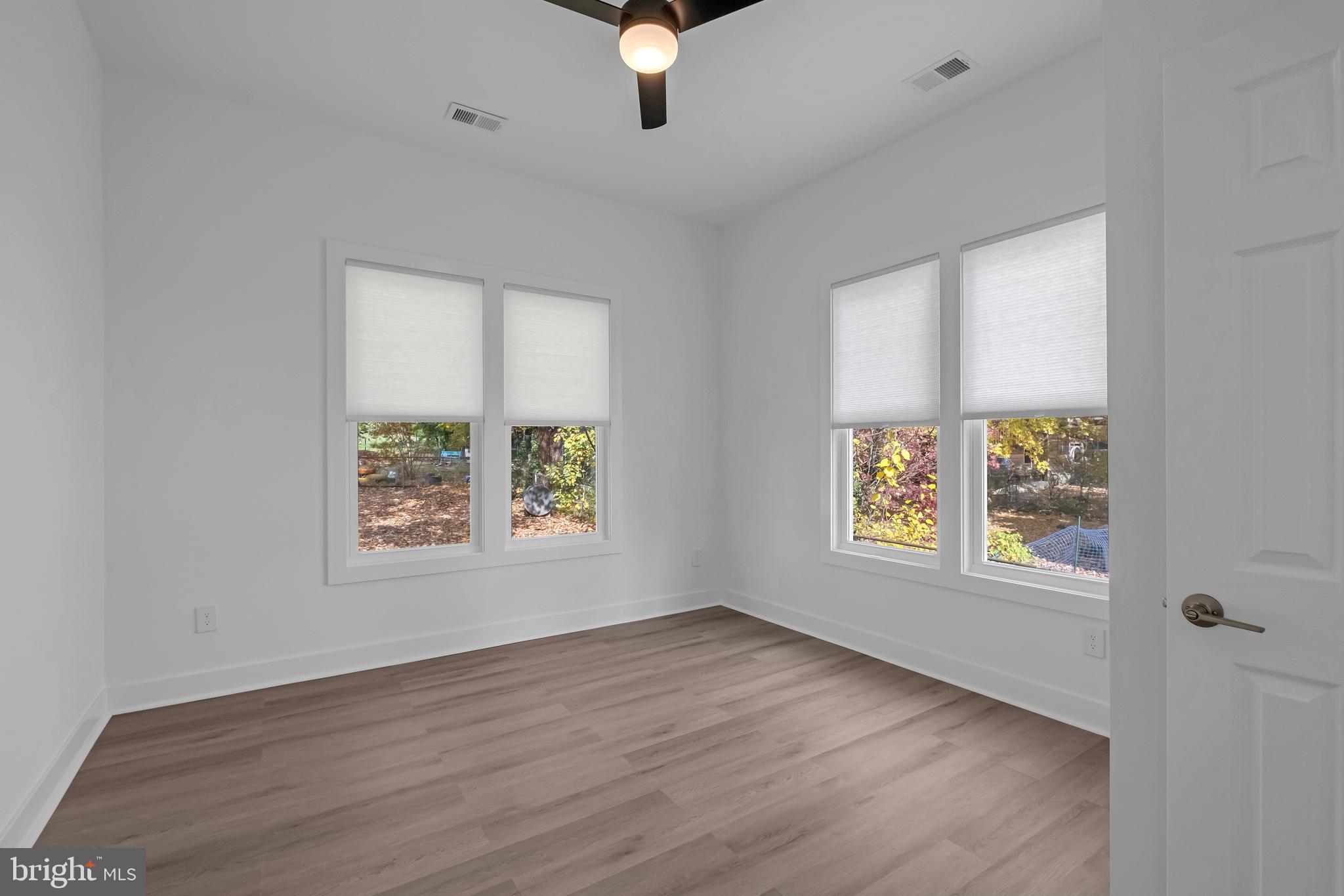 MT RAINIER - Residential