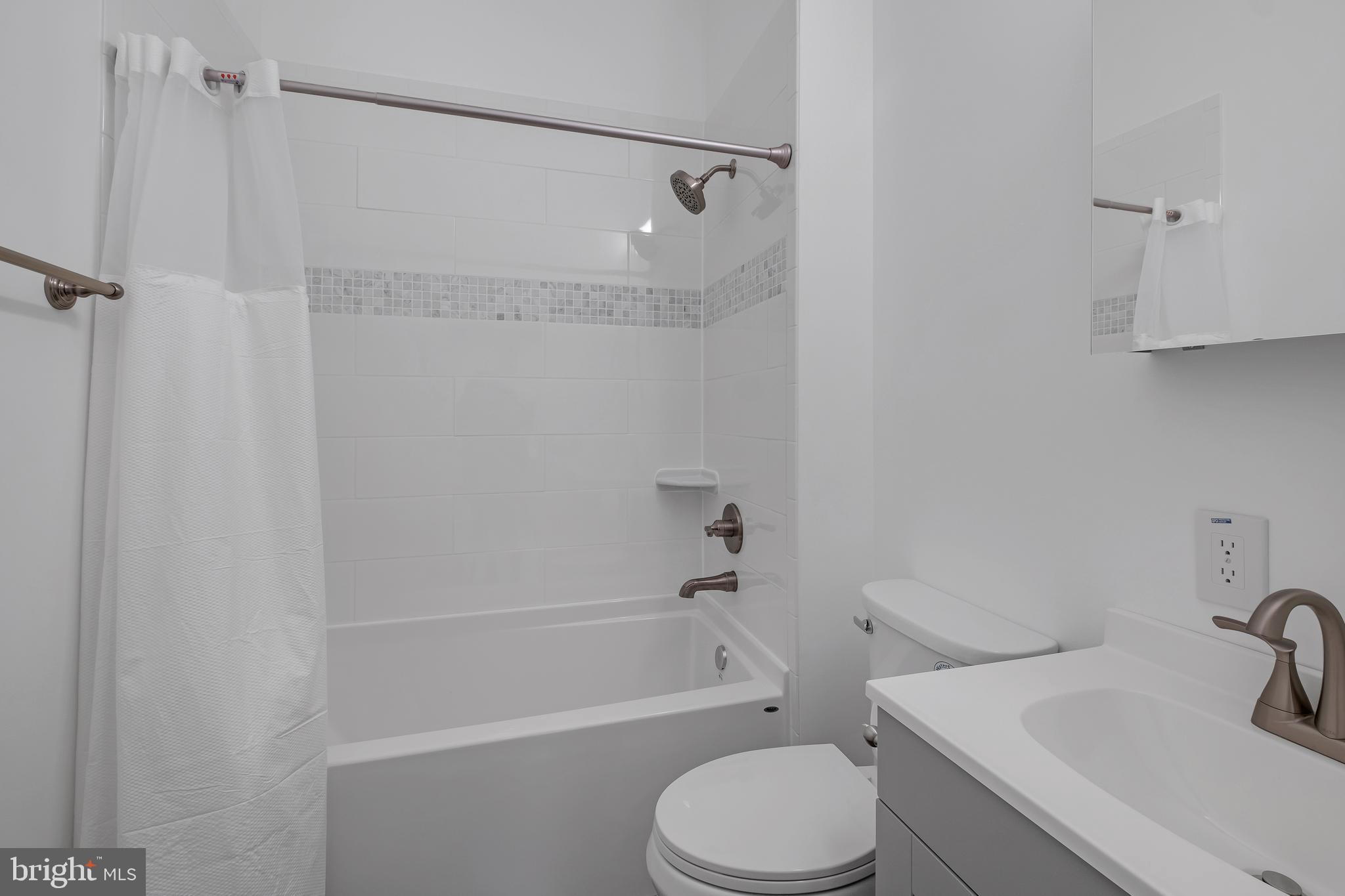 MT RAINIER - Residential