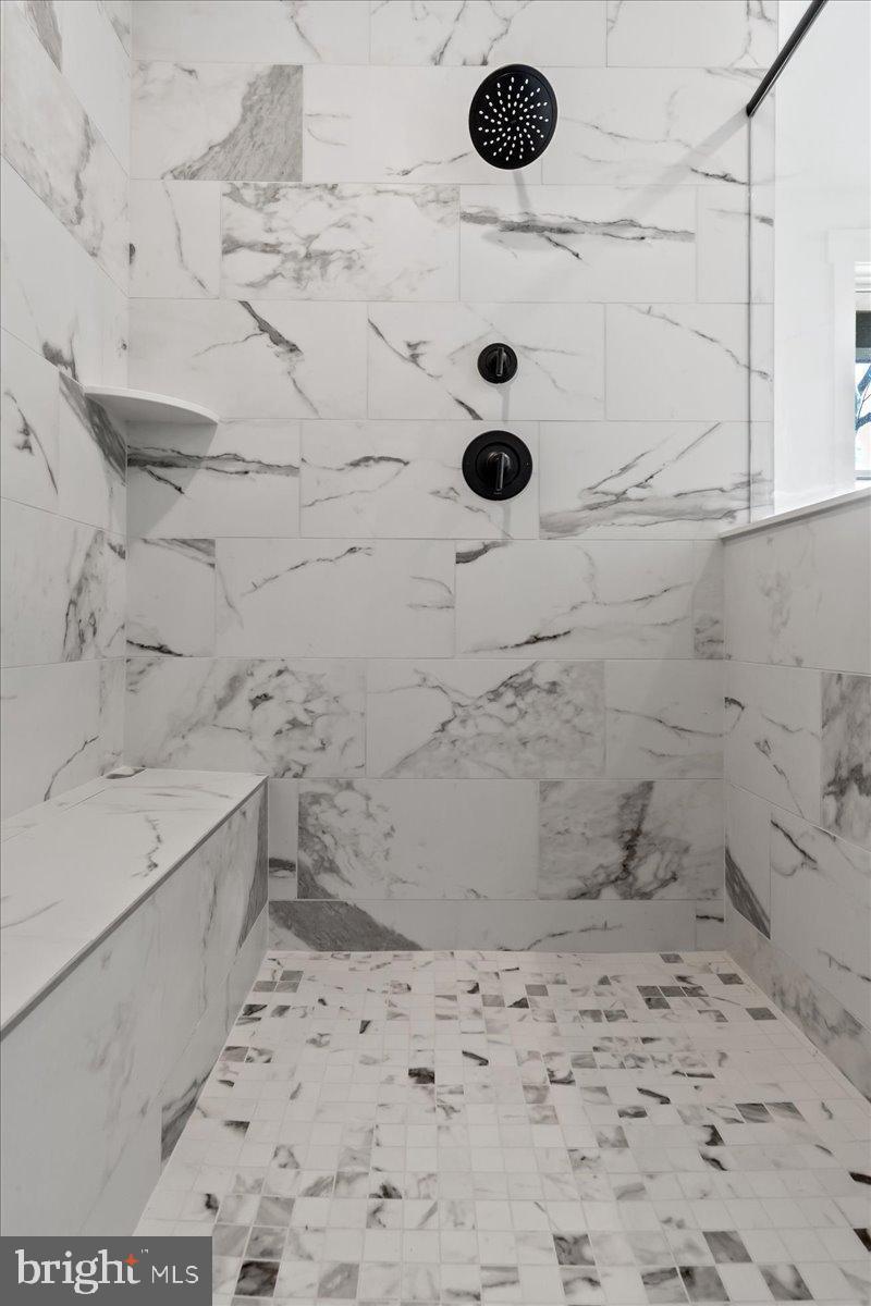 ATHLONE HILLS - Residential