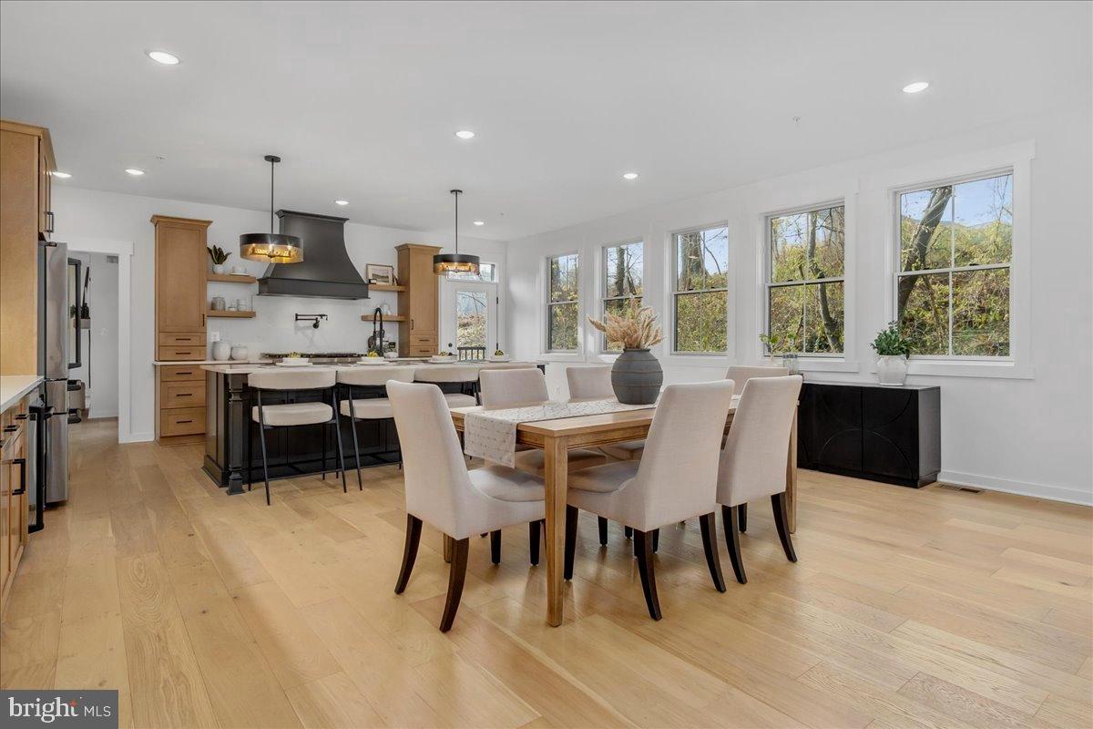 ATHLONE HILLS - Residential