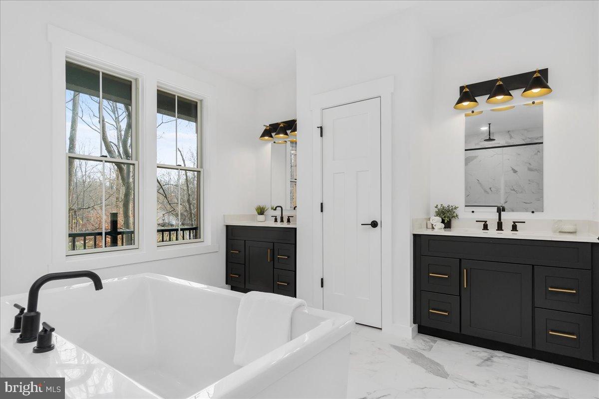 ATHLONE HILLS - Residential