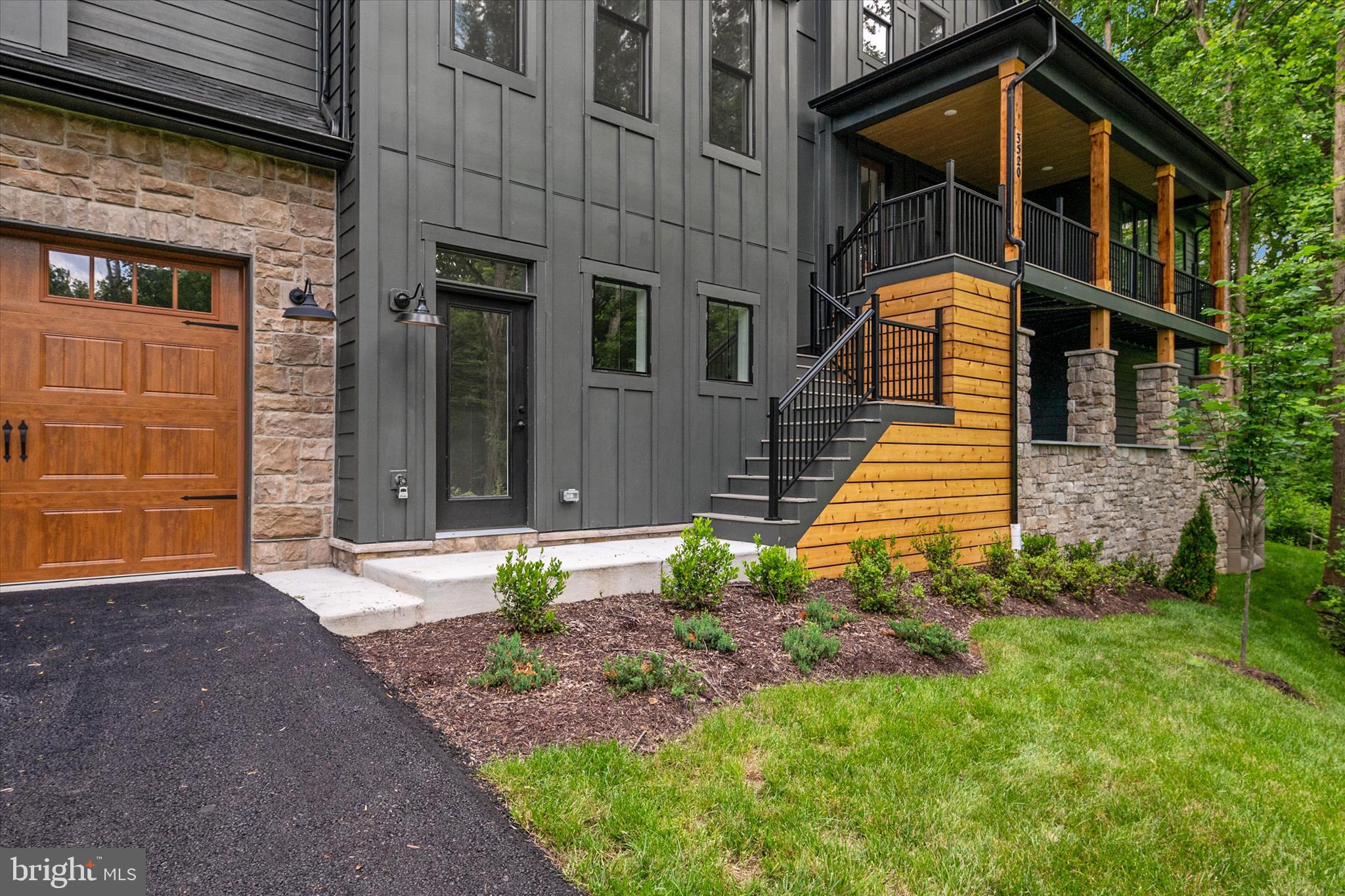 ATHLONE HILLS - Residential