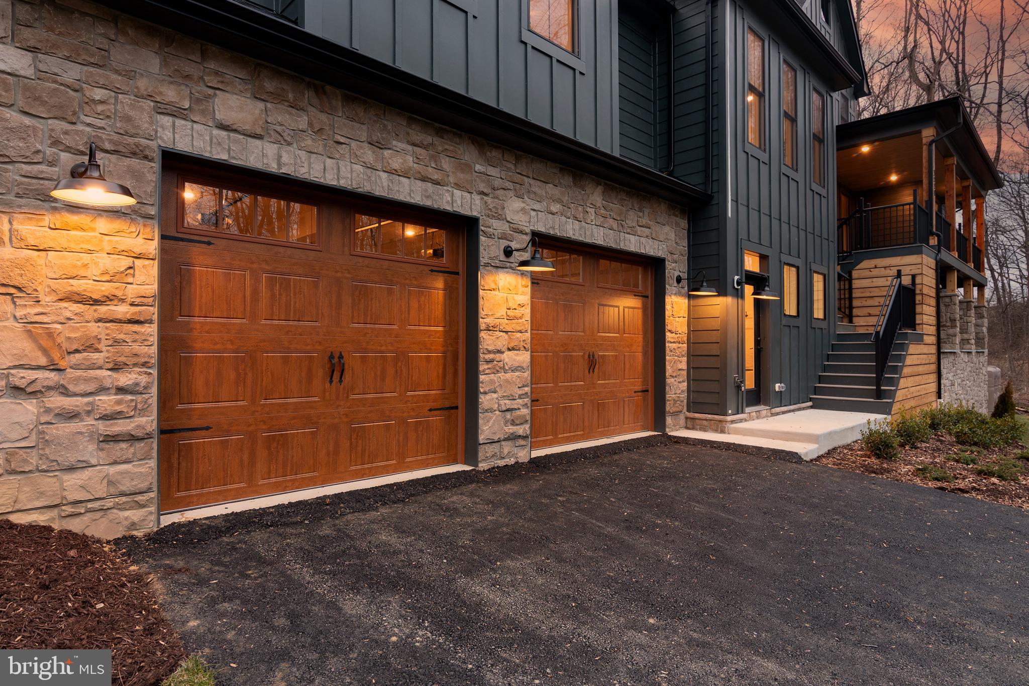 ATHLONE HILLS - Residential