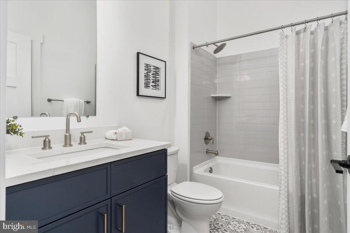 ATHLONE HILLS - Residential