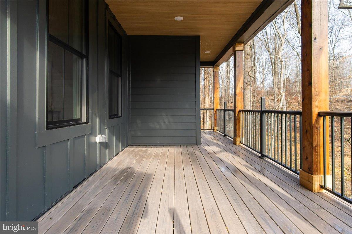 ATHLONE HILLS - Residential