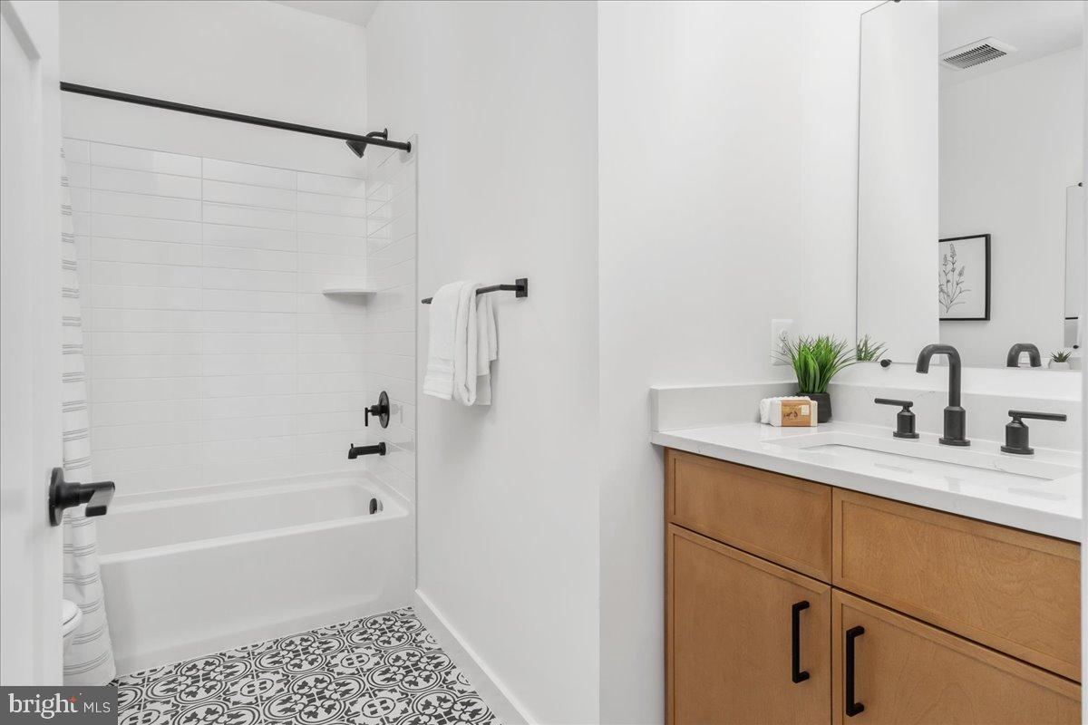 ATHLONE HILLS - Residential