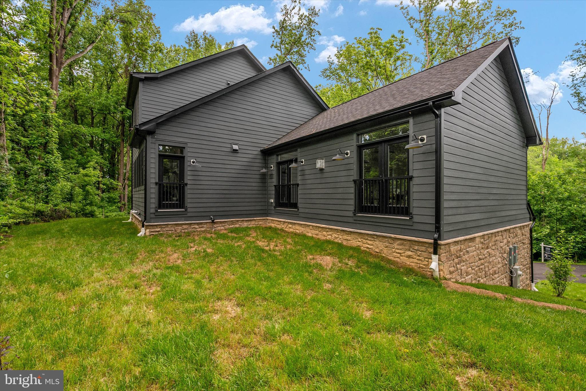ATHLONE HILLS - Residential