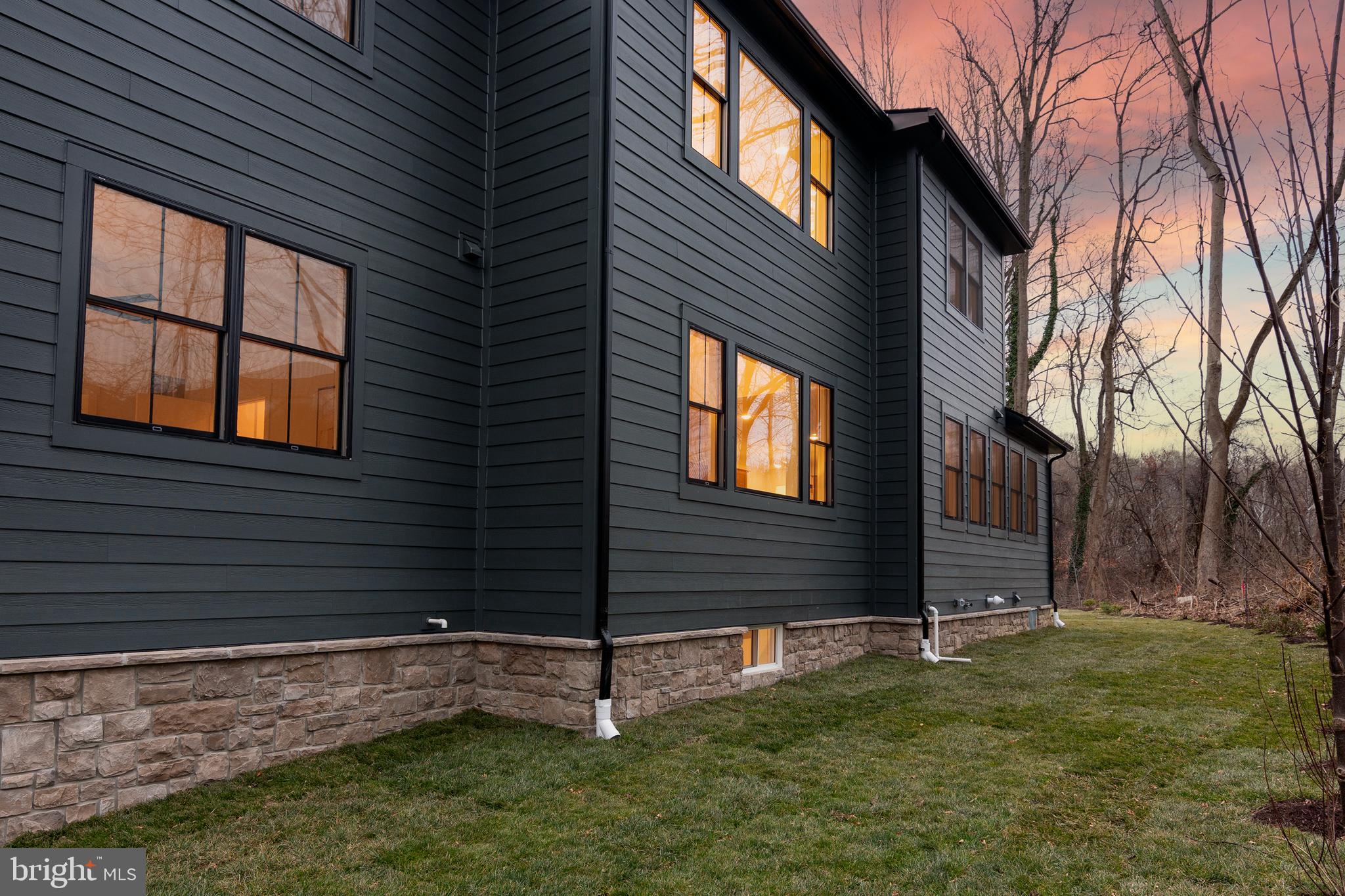 ATHLONE HILLS - Residential