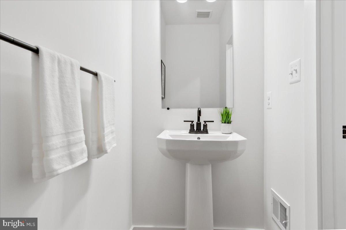 ATHLONE HILLS - Residential