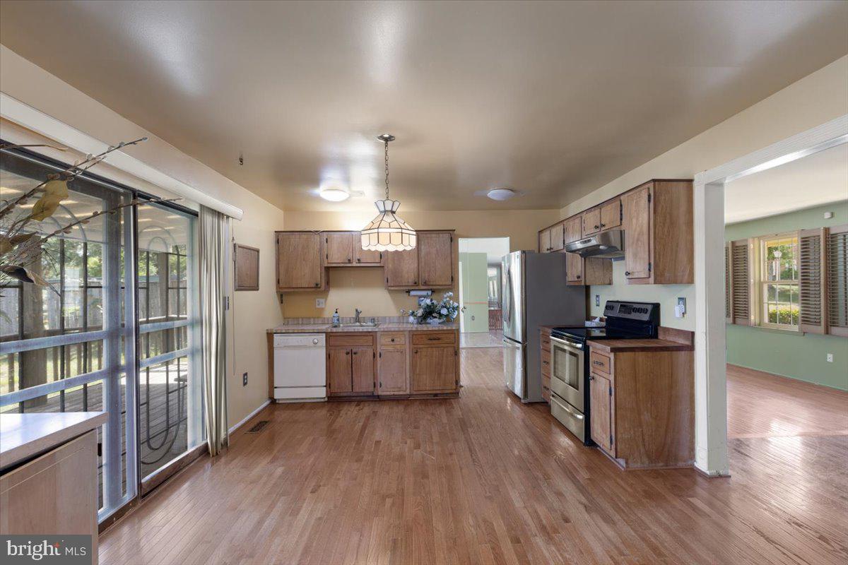 TOR-BRYAN ESTATES - Residential