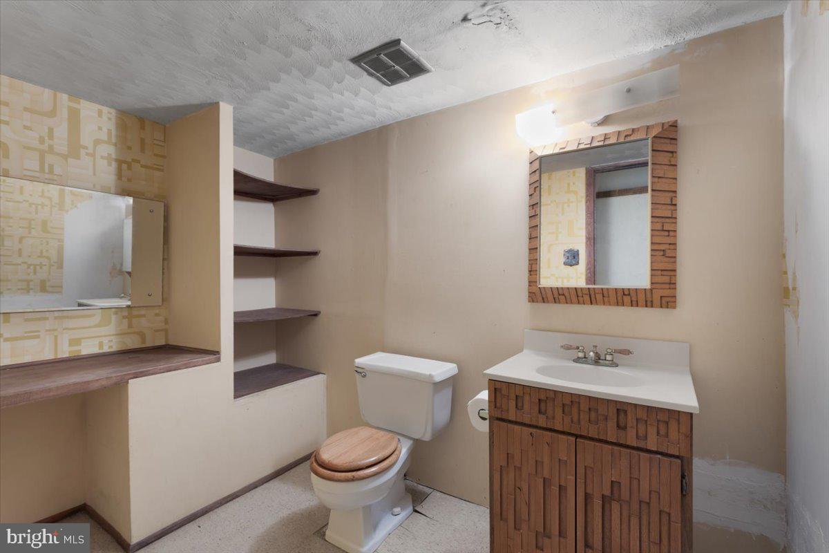 TOR-BRYAN ESTATES - Residential