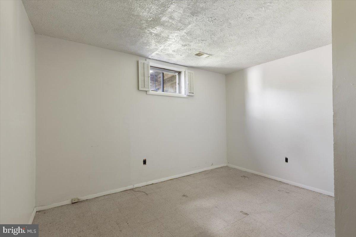 TOR-BRYAN ESTATES - Residential