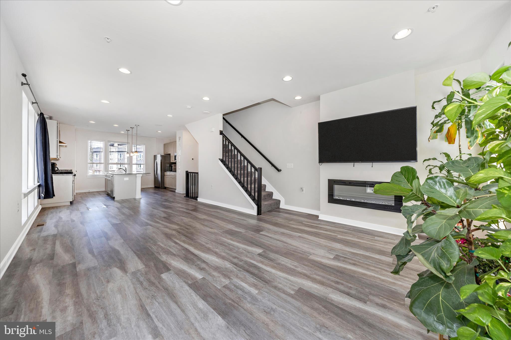 DOWNTOWN FREDERICK - Residential