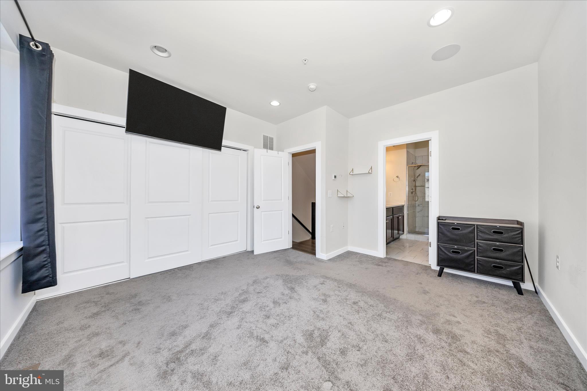 DOWNTOWN FREDERICK - Residential