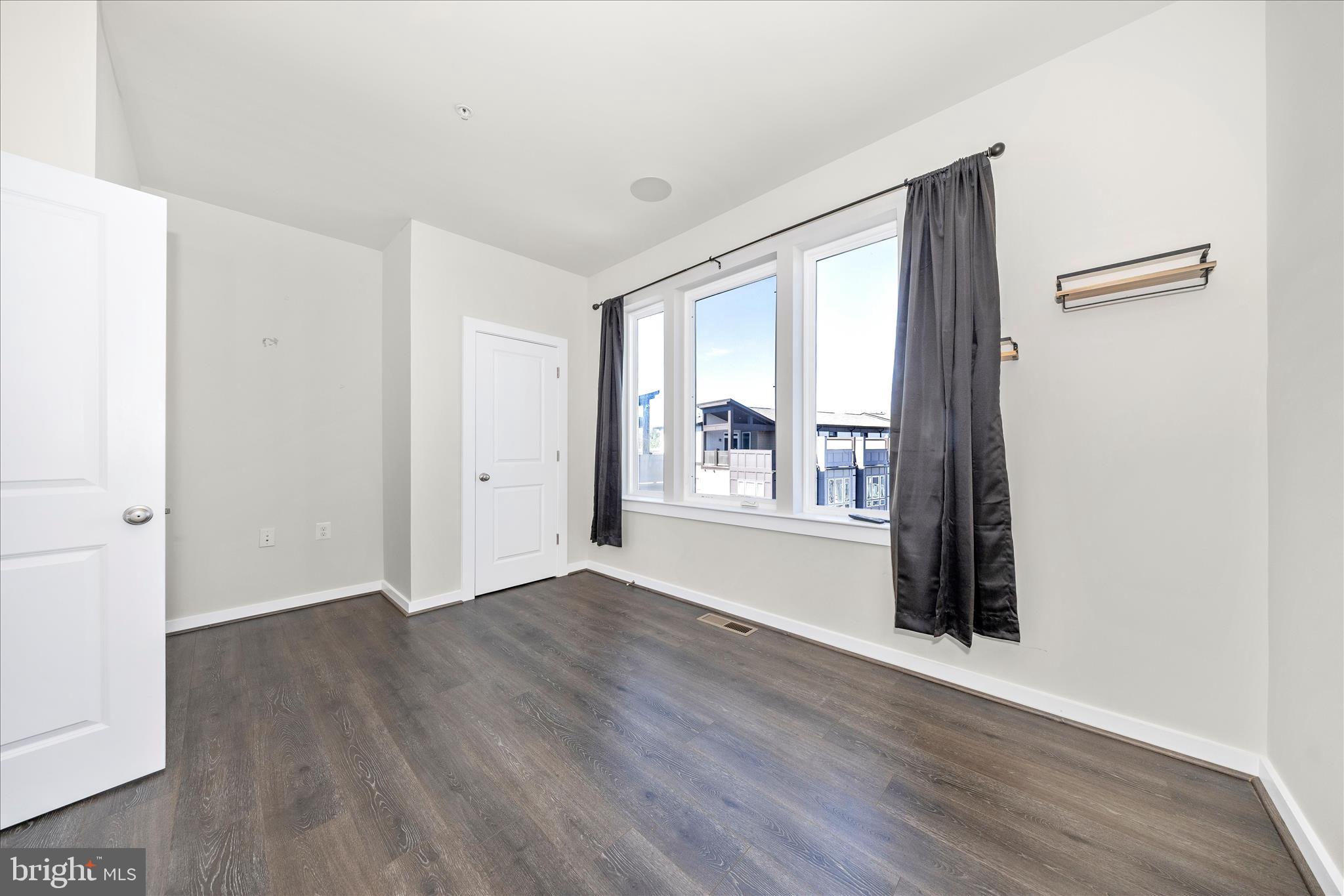 DOWNTOWN FREDERICK - Residential