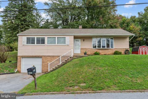 Photo for 837 QUEEN STREET