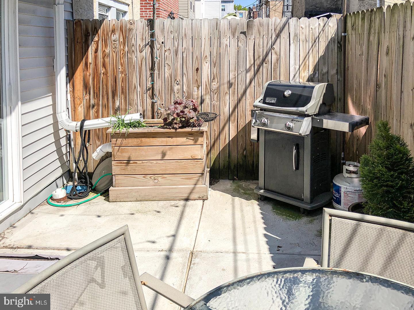 DICKINSON NARROWS - Residential Lease