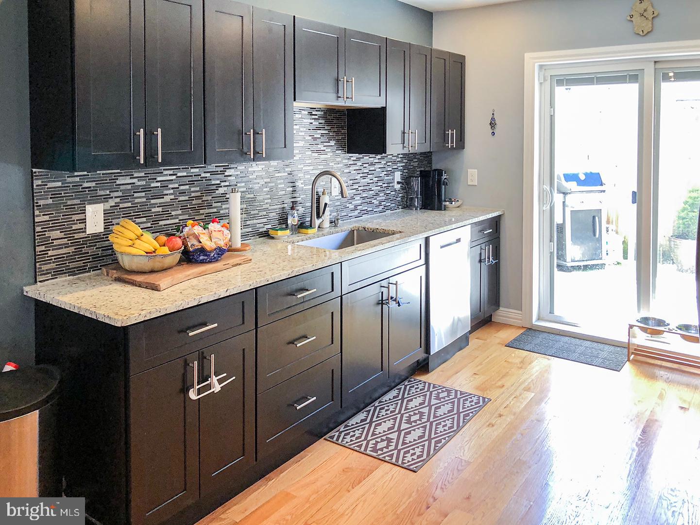 DICKINSON NARROWS - Residential Lease