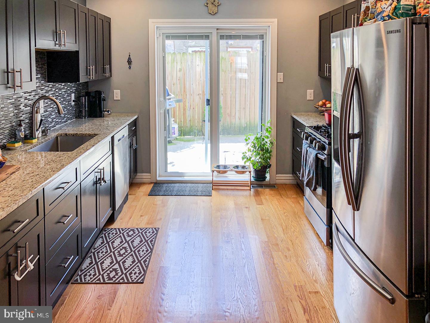 DICKINSON NARROWS - Residential Lease