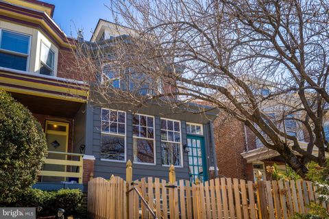 329 LYCEUM AVENUE PHILADELPHIA PA 19128