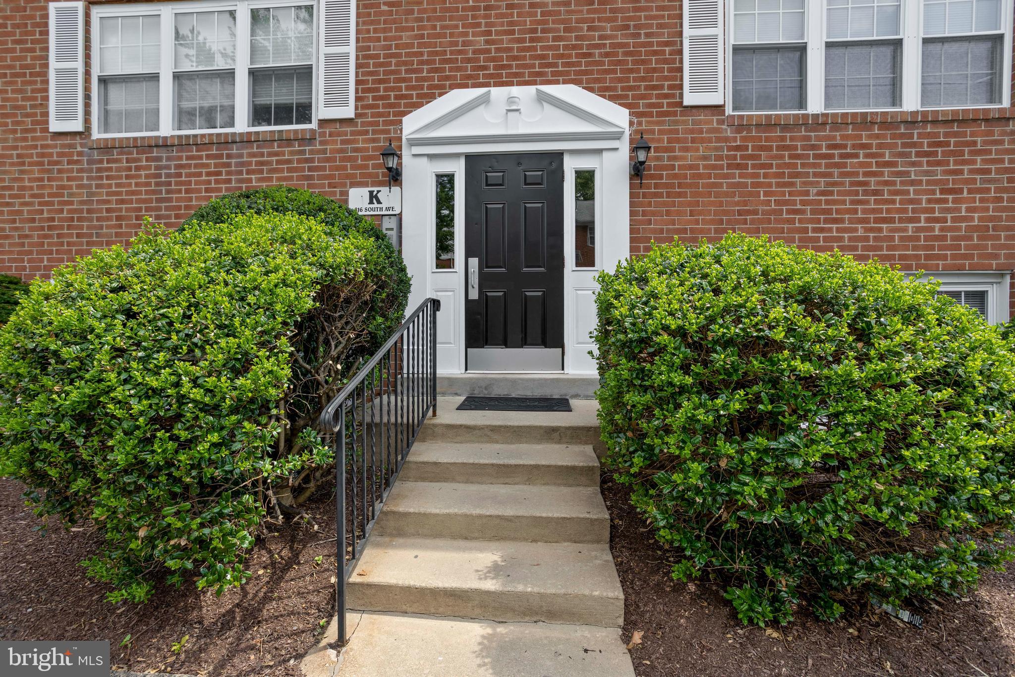 Welcome to 816 South Avenue. Maintenance free living at its finest. Move in, unpack, and enjoy. Sitting in Ridley school district with quick access to 95 and 476 this home makes commuting to the city or the mainline seamless. This condominium with 11 total units in the building offers unlimited parking for you and guests, and a semi-private entrance area.
Upon entering, the inviting living room has an abundant space that flows right into the eating area and kitchen for easy entertaining. The kitchen is complete with stainless steel appliances, plenty of cabinets and counter space. Down the hall you will find a full, updated, guest bathroom. Walk across to the spacious second bedroom with ample closet space. At the end of the hall you will find the large master suite complete with a fully updated private bathroom with stall shower and walk in closet. As added convenience there is private storage space downstairs for each unit, and a coin-operated washer and dryer room shared by the building. The Condo fees cover all ground work, trash and snow removal, and water supply. This unit was fully renovated in 2021 including a new electric panel, and central air unit. This home checks all the boxes for hassle free, centrally located living, don’t let it pass you by.