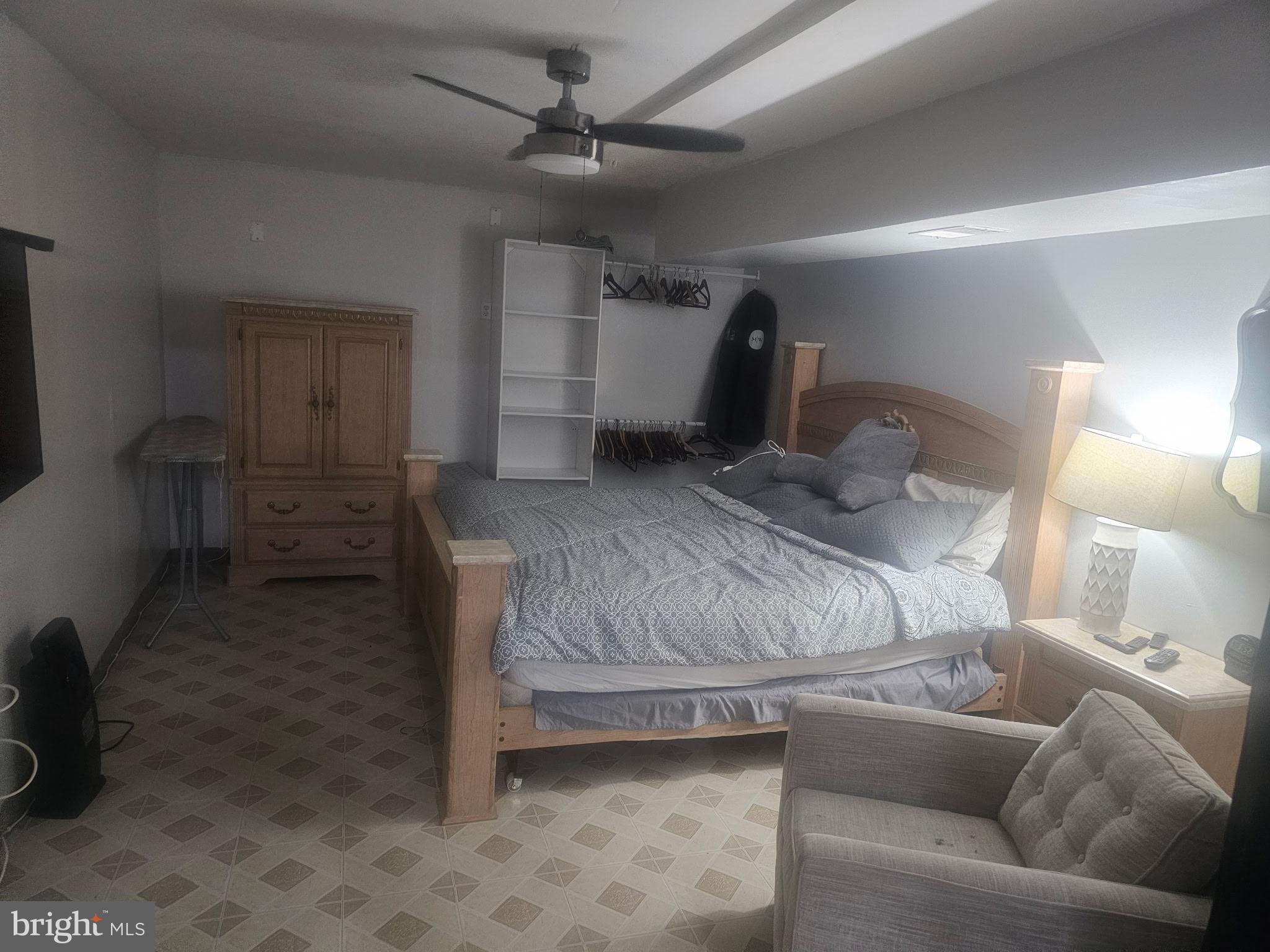 CROSS CREEK CLUB - Residential Lease