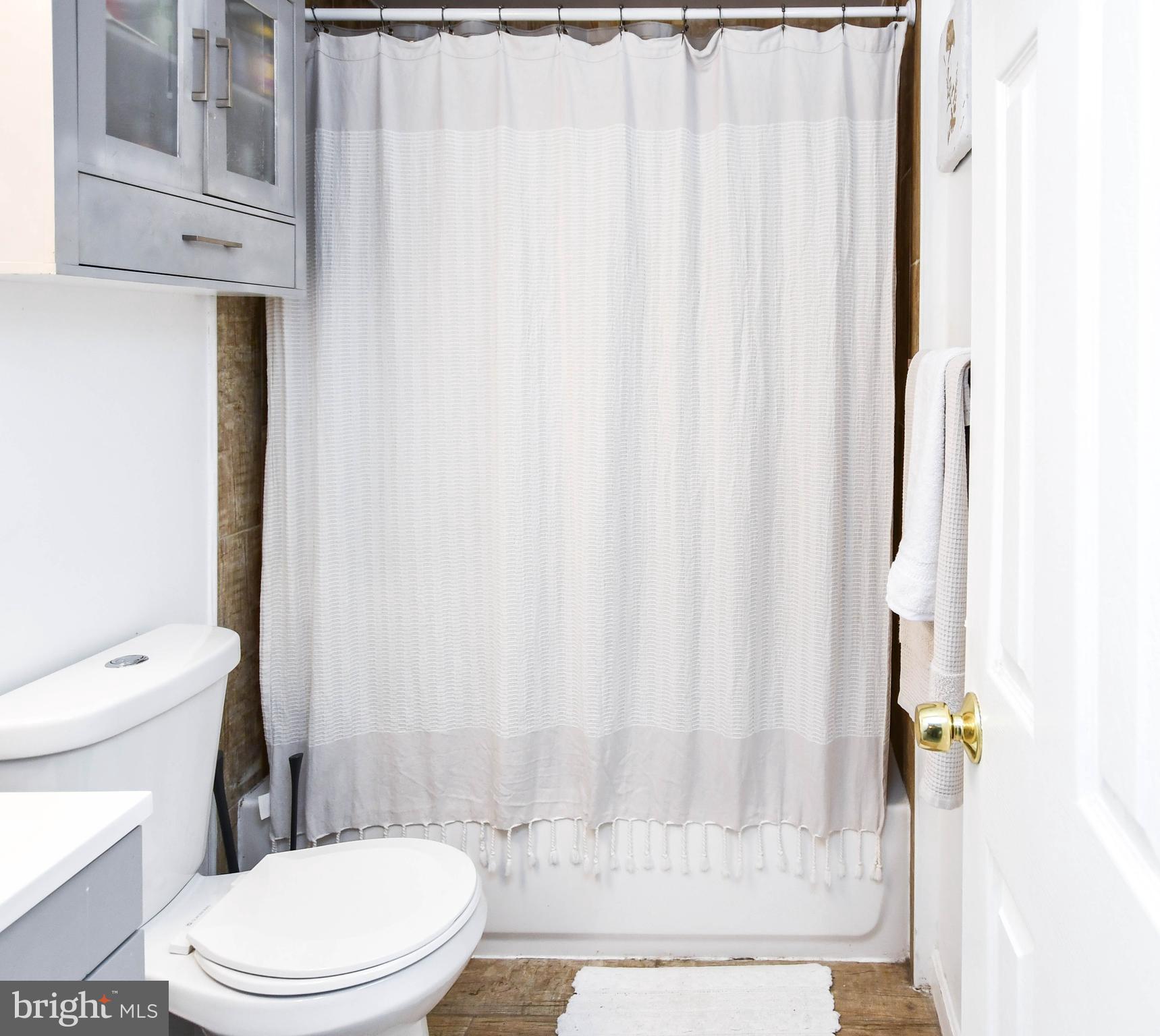 CARMODY HILLS - Residential Lease