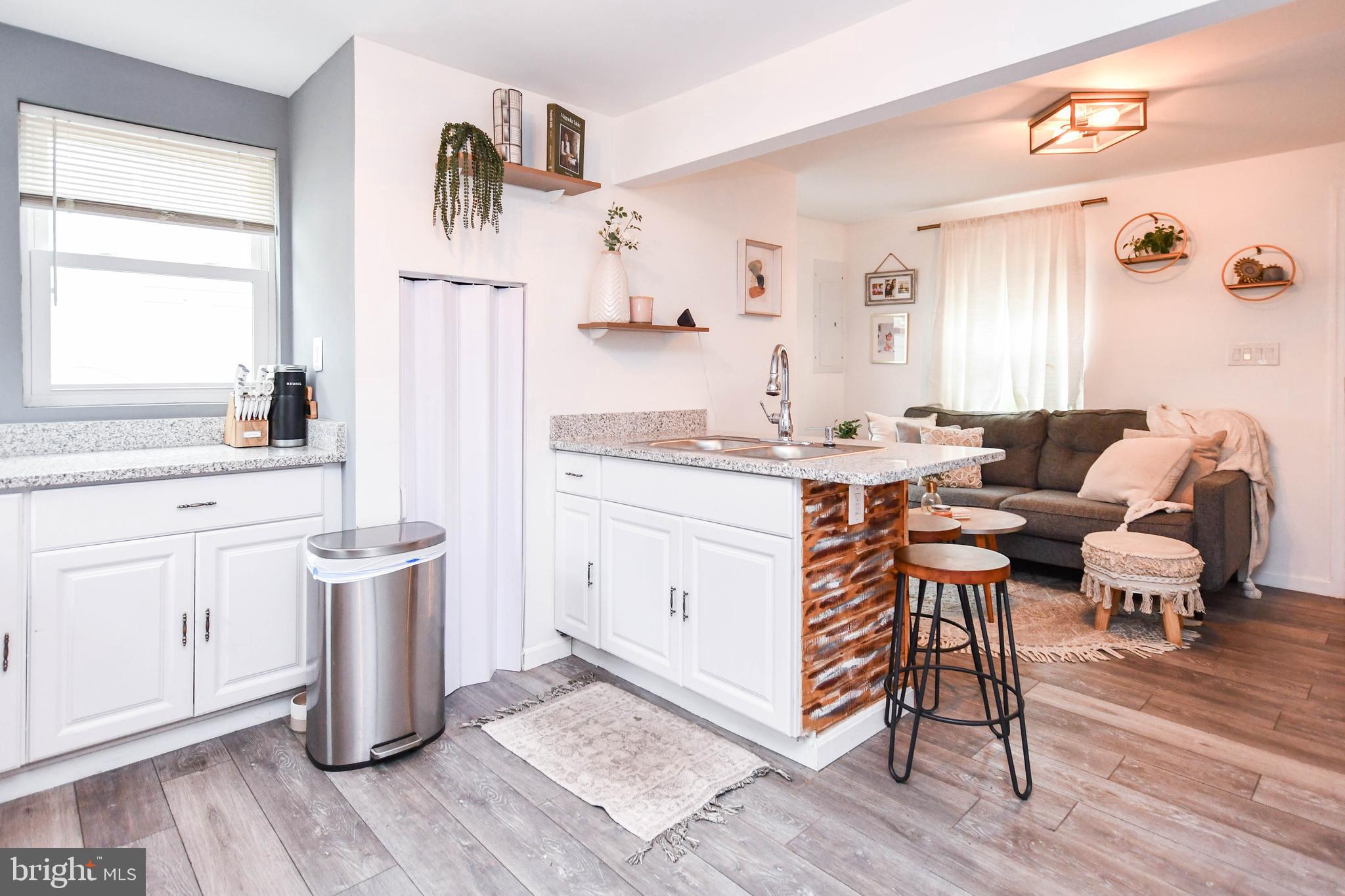 CARMODY HILLS - Residential Lease