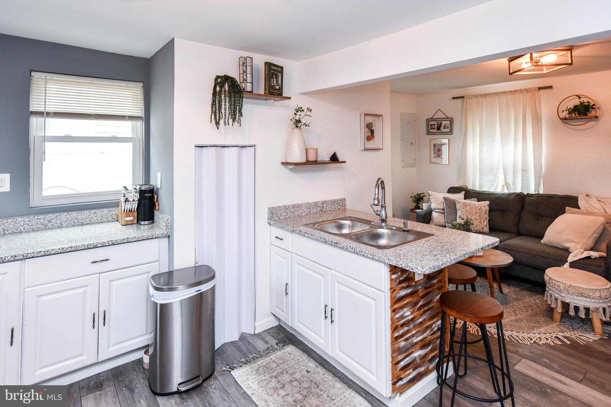 CARMODY HILLS - Residential Lease