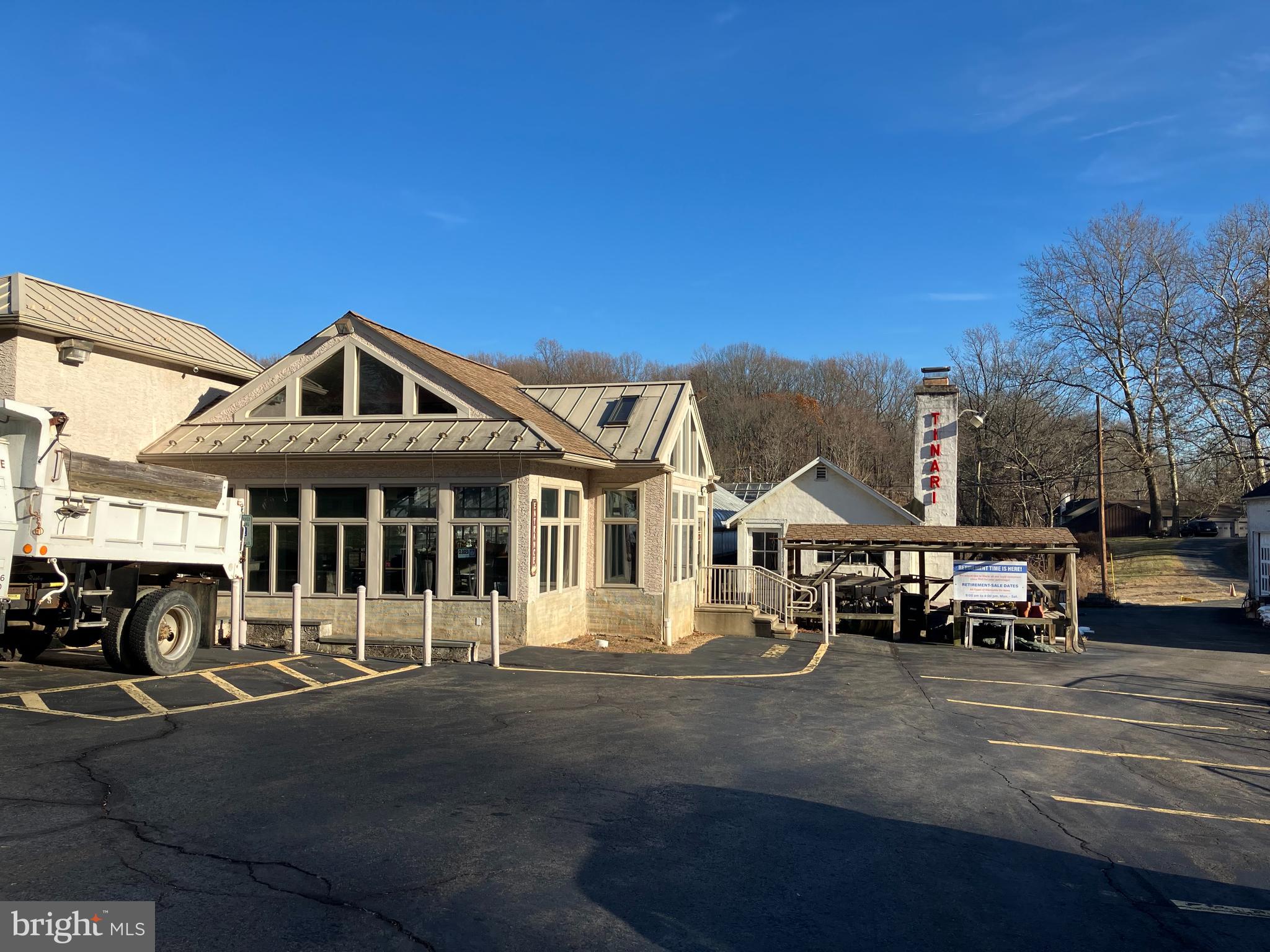 HUNTINGDON VALLEY - Land