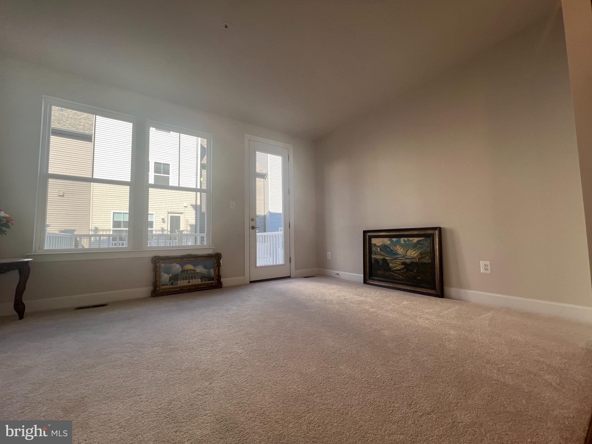 GATEWAY WEST - Residential Lease