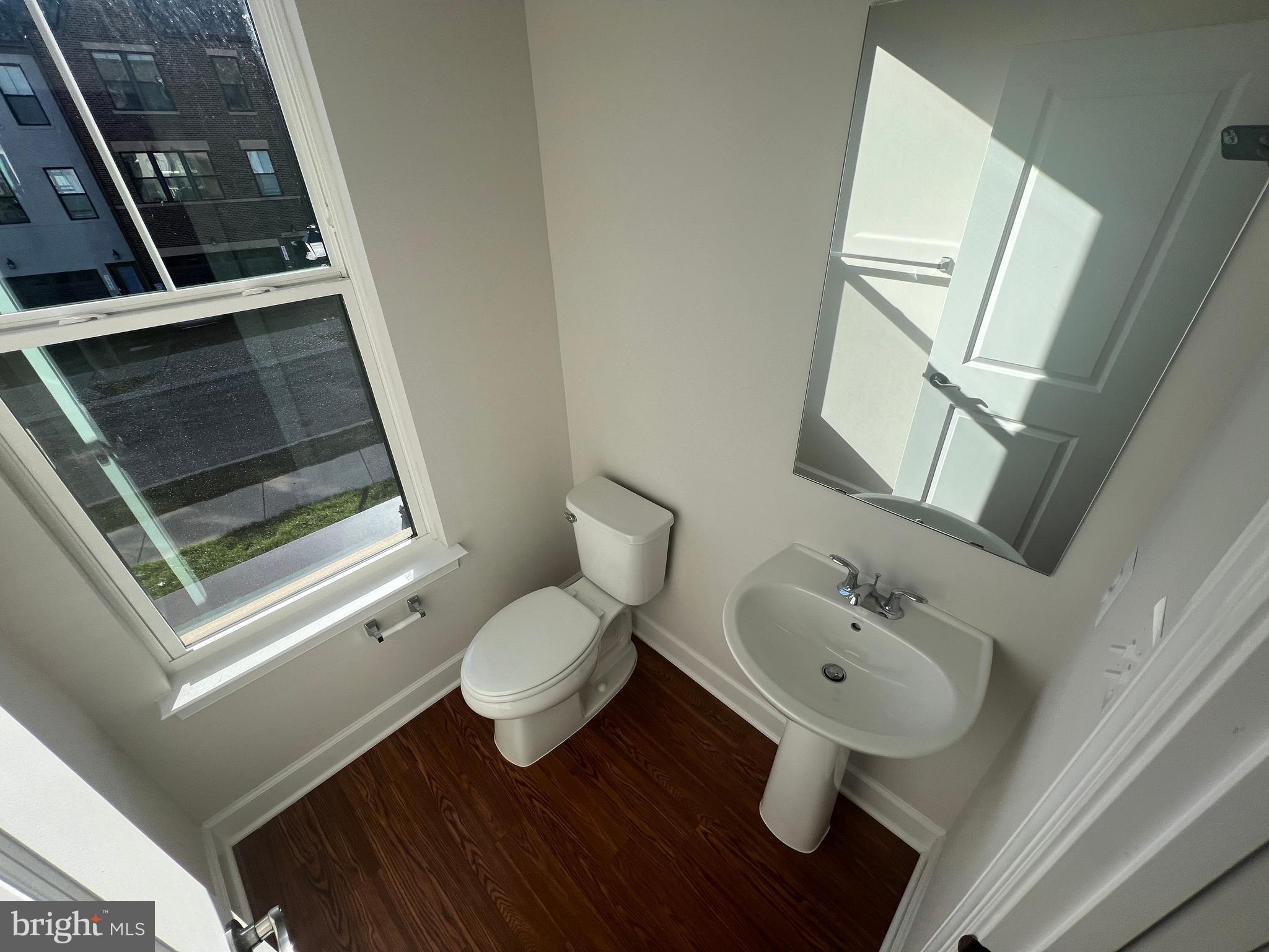 GATEWAY WEST - Residential Lease