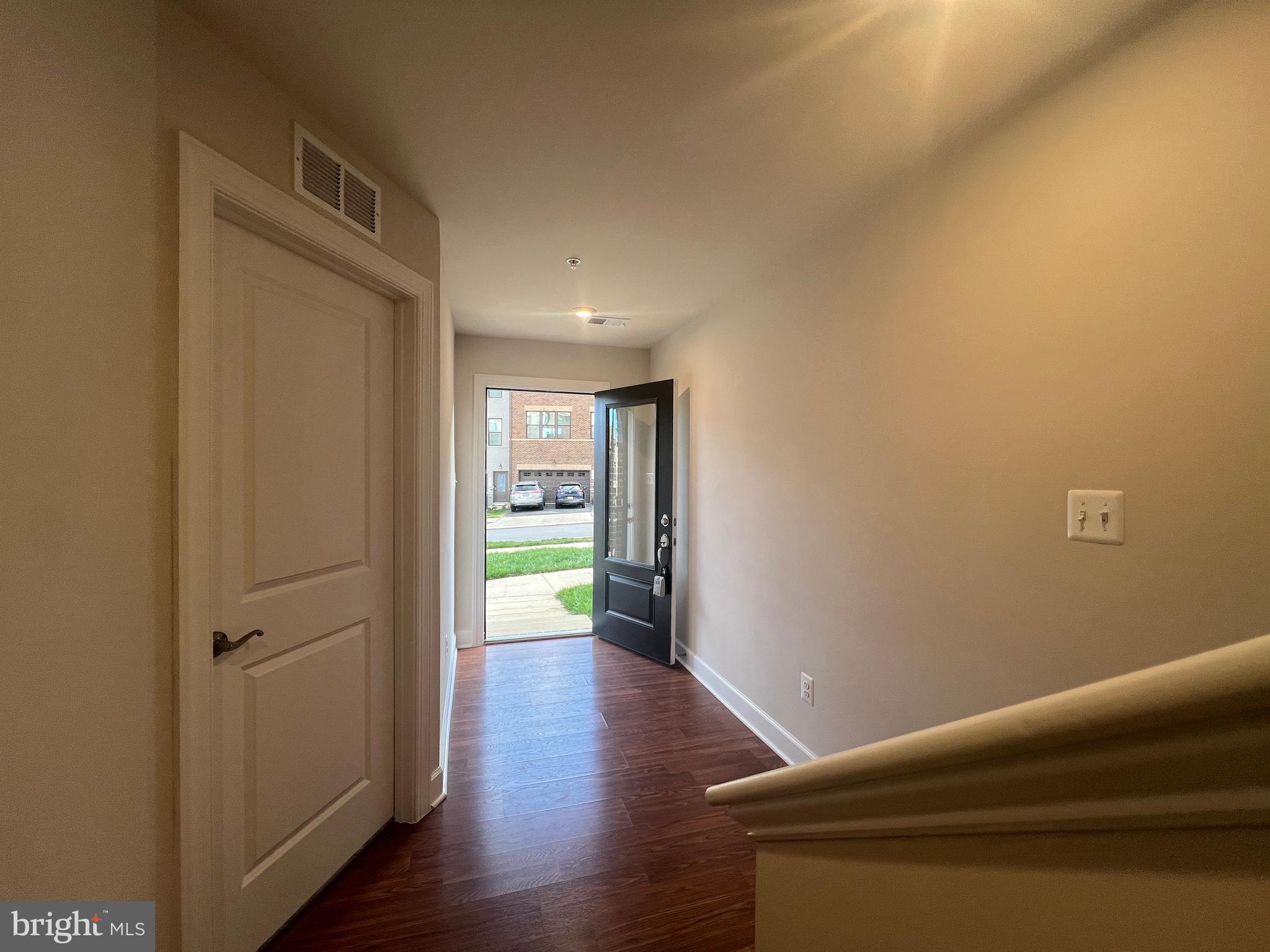 GATEWAY WEST - Residential Lease