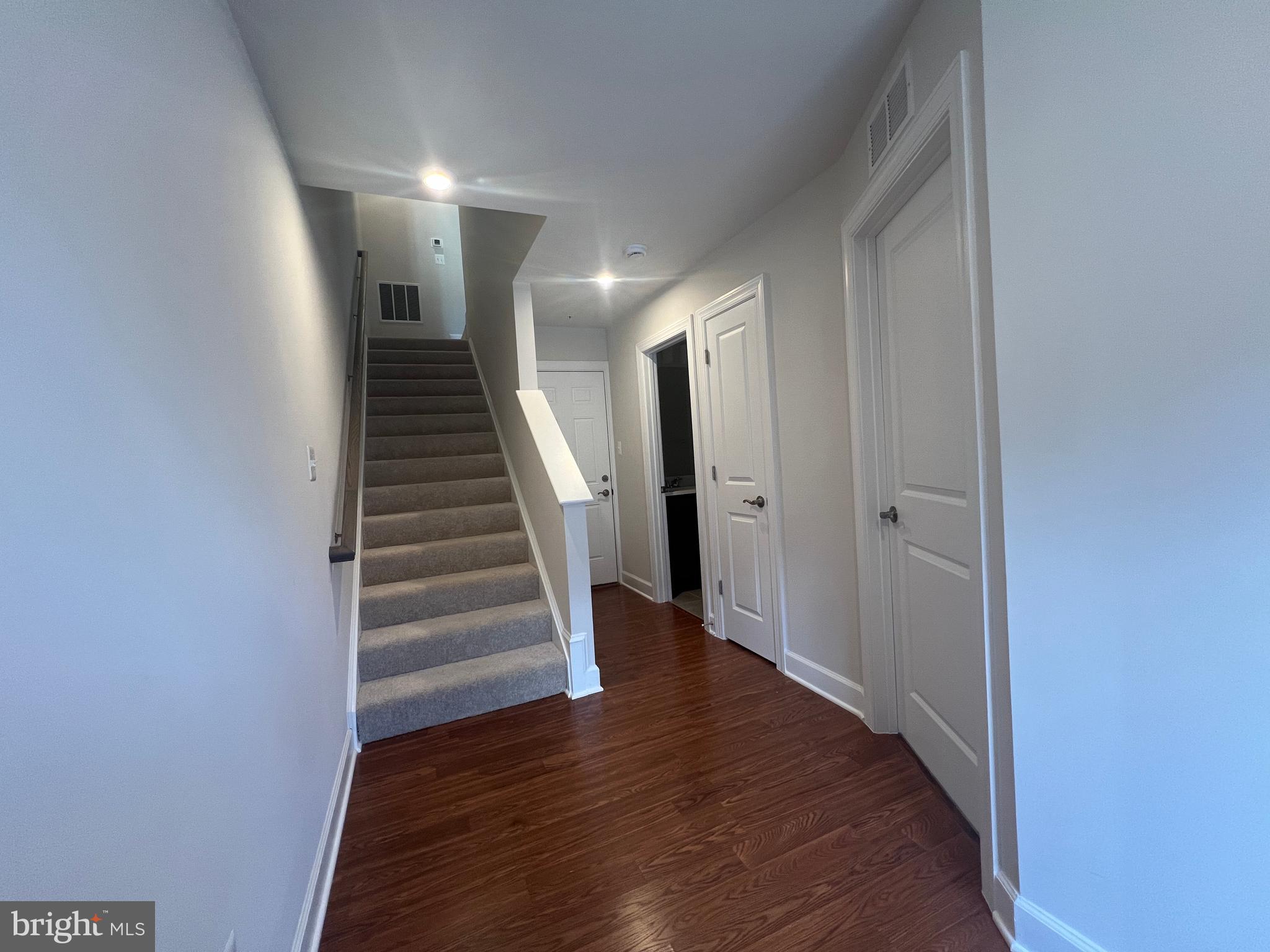 GATEWAY WEST - Residential Lease