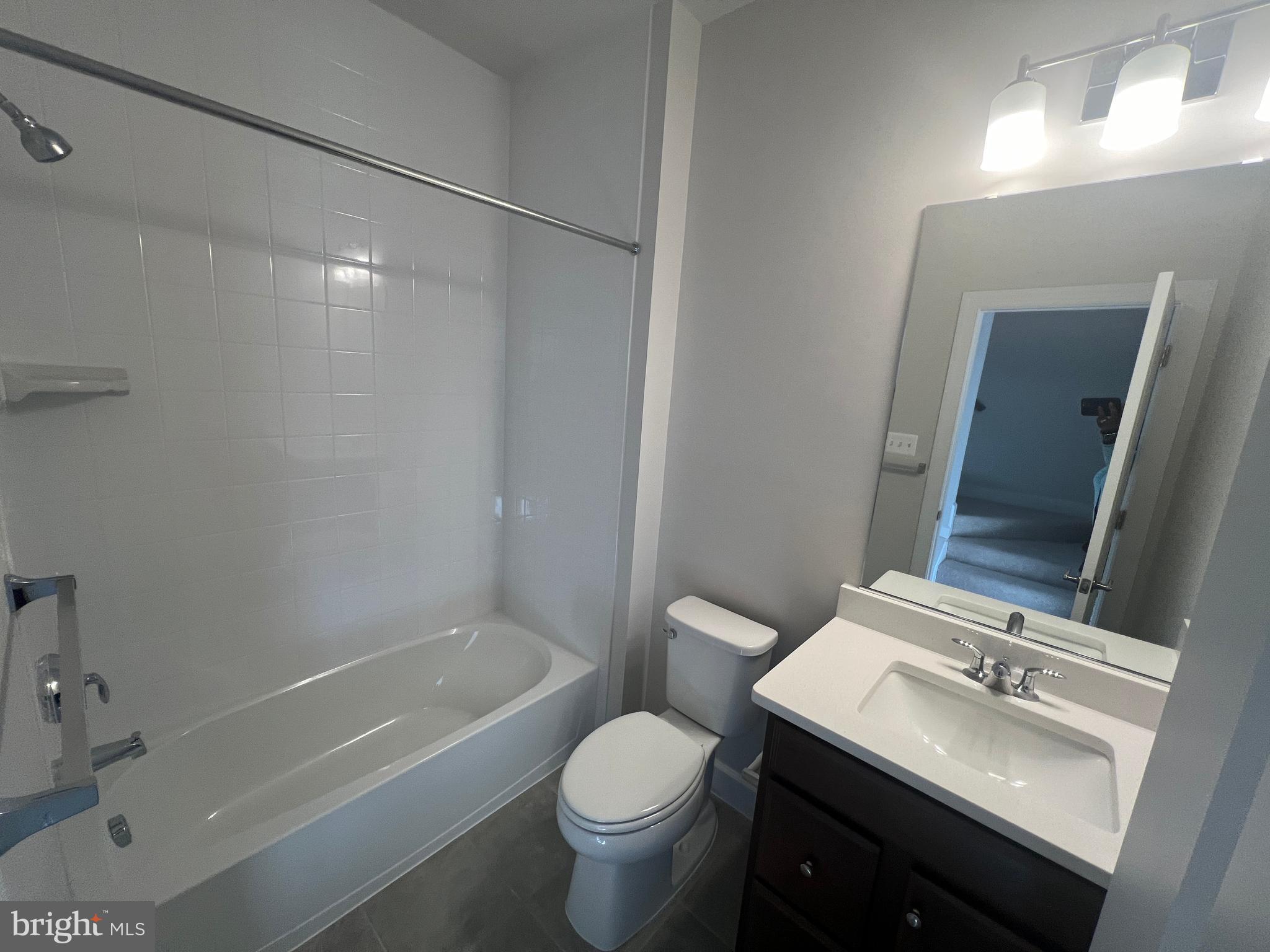 GATEWAY WEST - Residential Lease