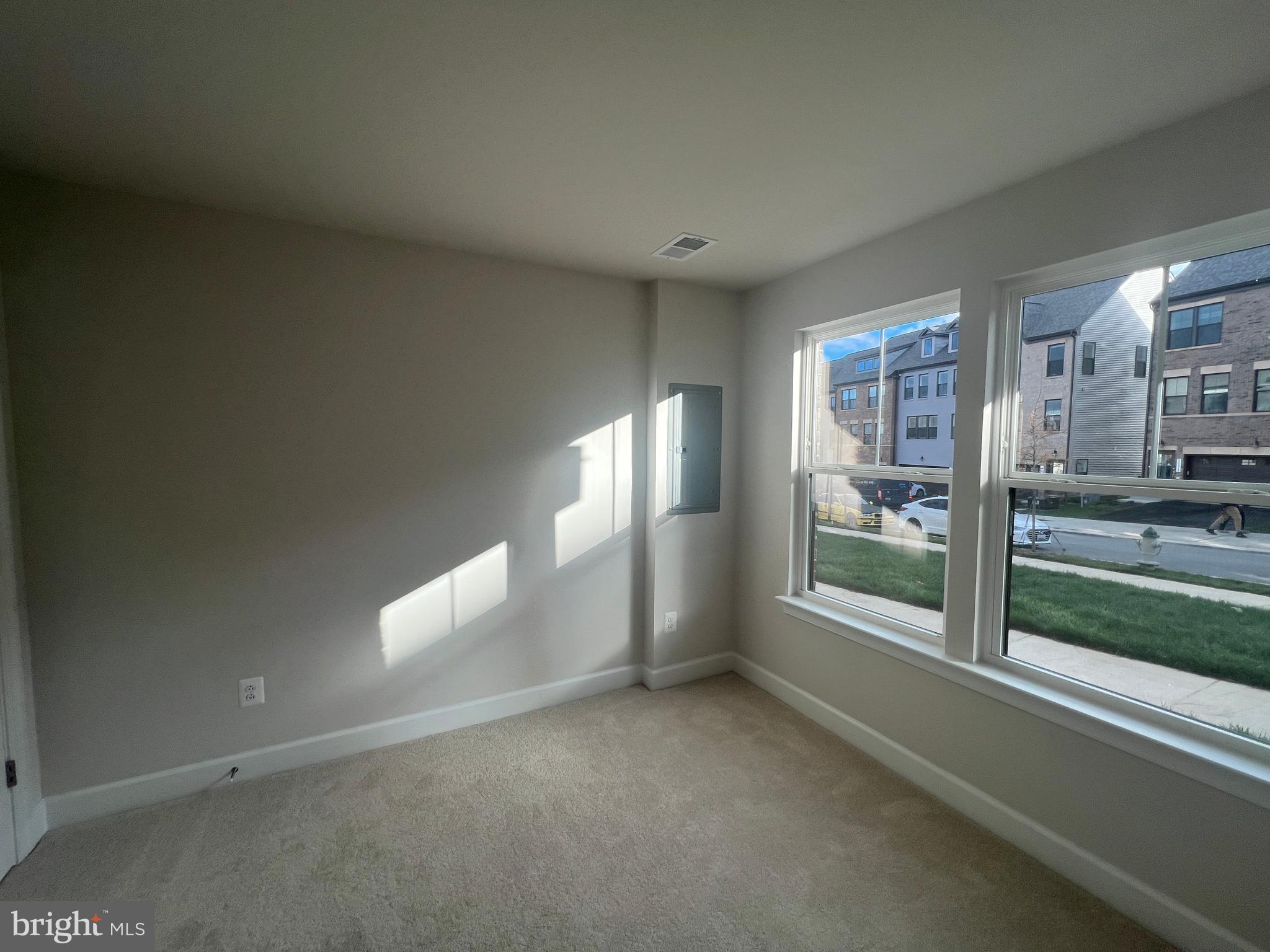 GATEWAY WEST - Residential Lease