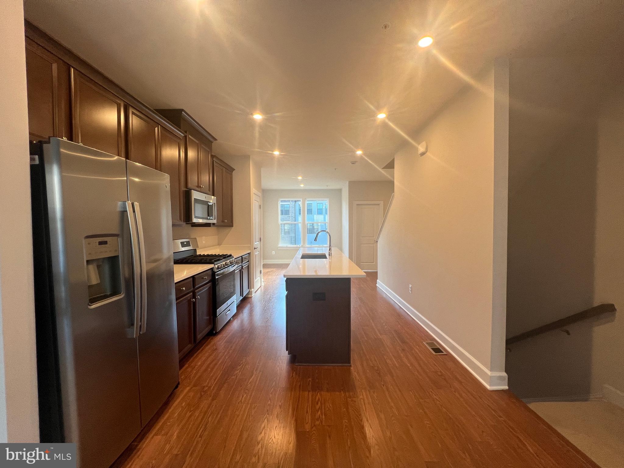 GATEWAY WEST - Residential Lease