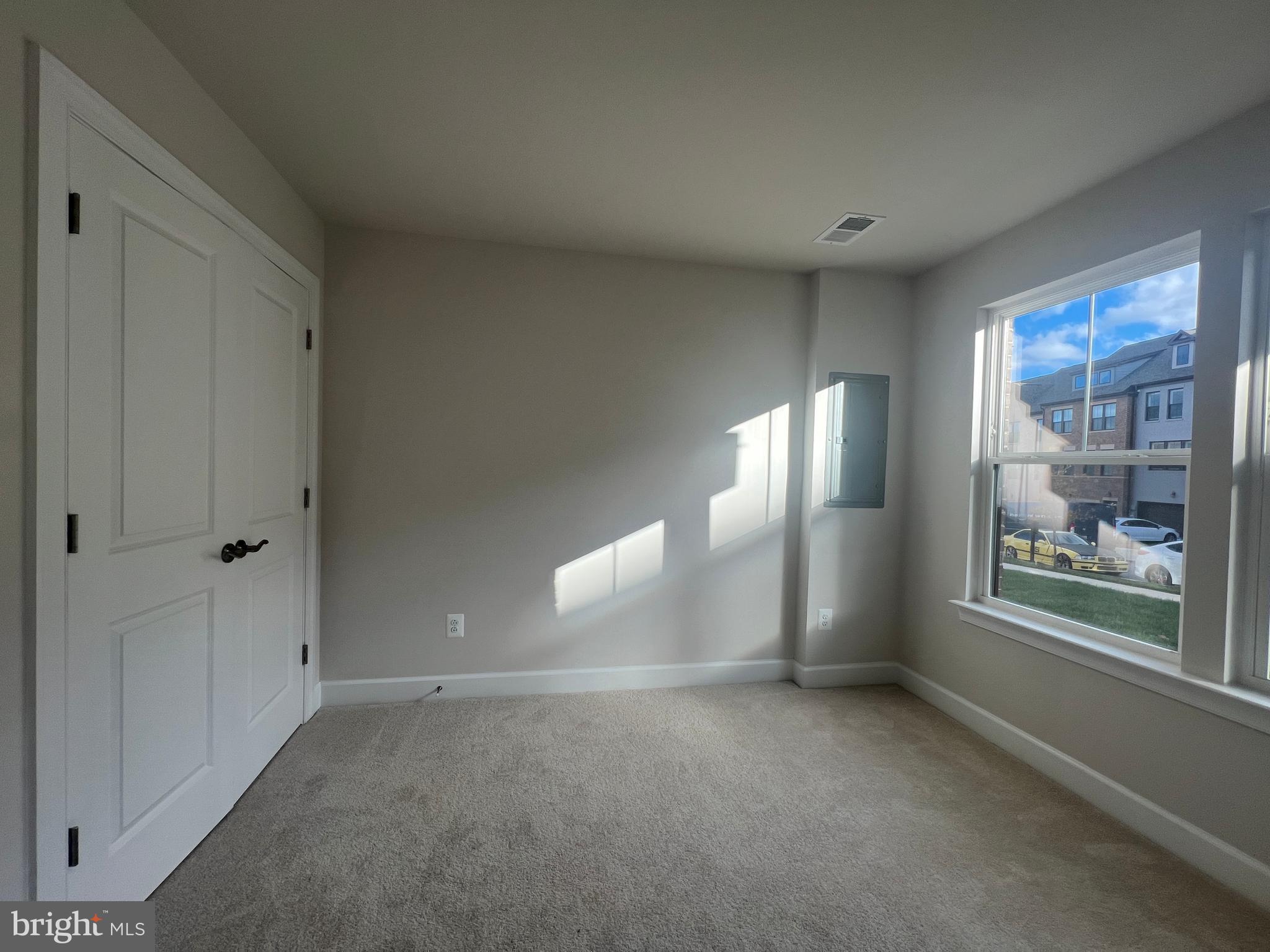 GATEWAY WEST - Residential Lease