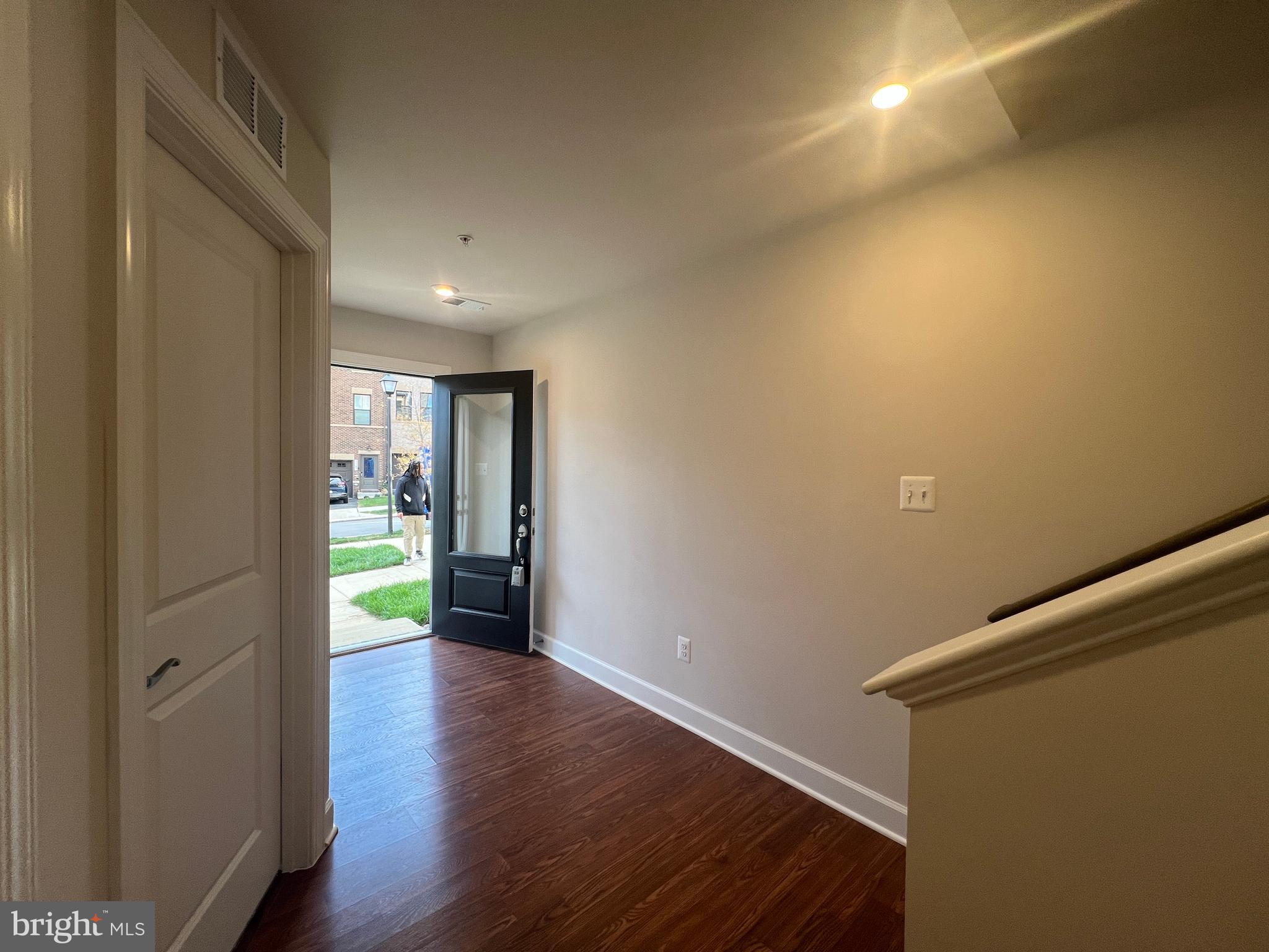 GATEWAY WEST - Residential Lease