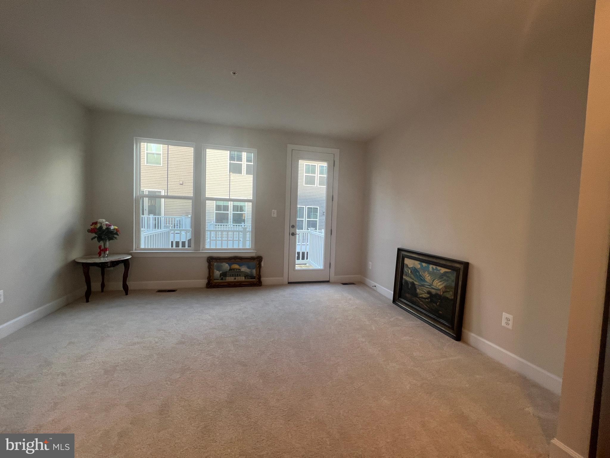 GATEWAY WEST - Residential Lease