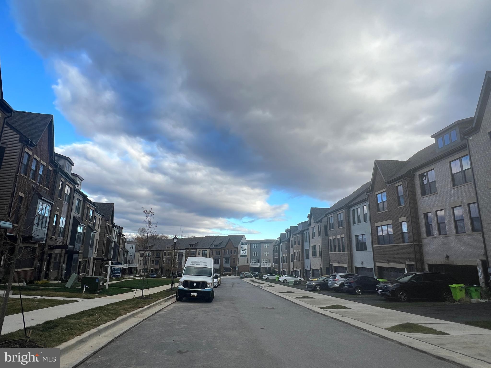 GATEWAY WEST - Residential Lease