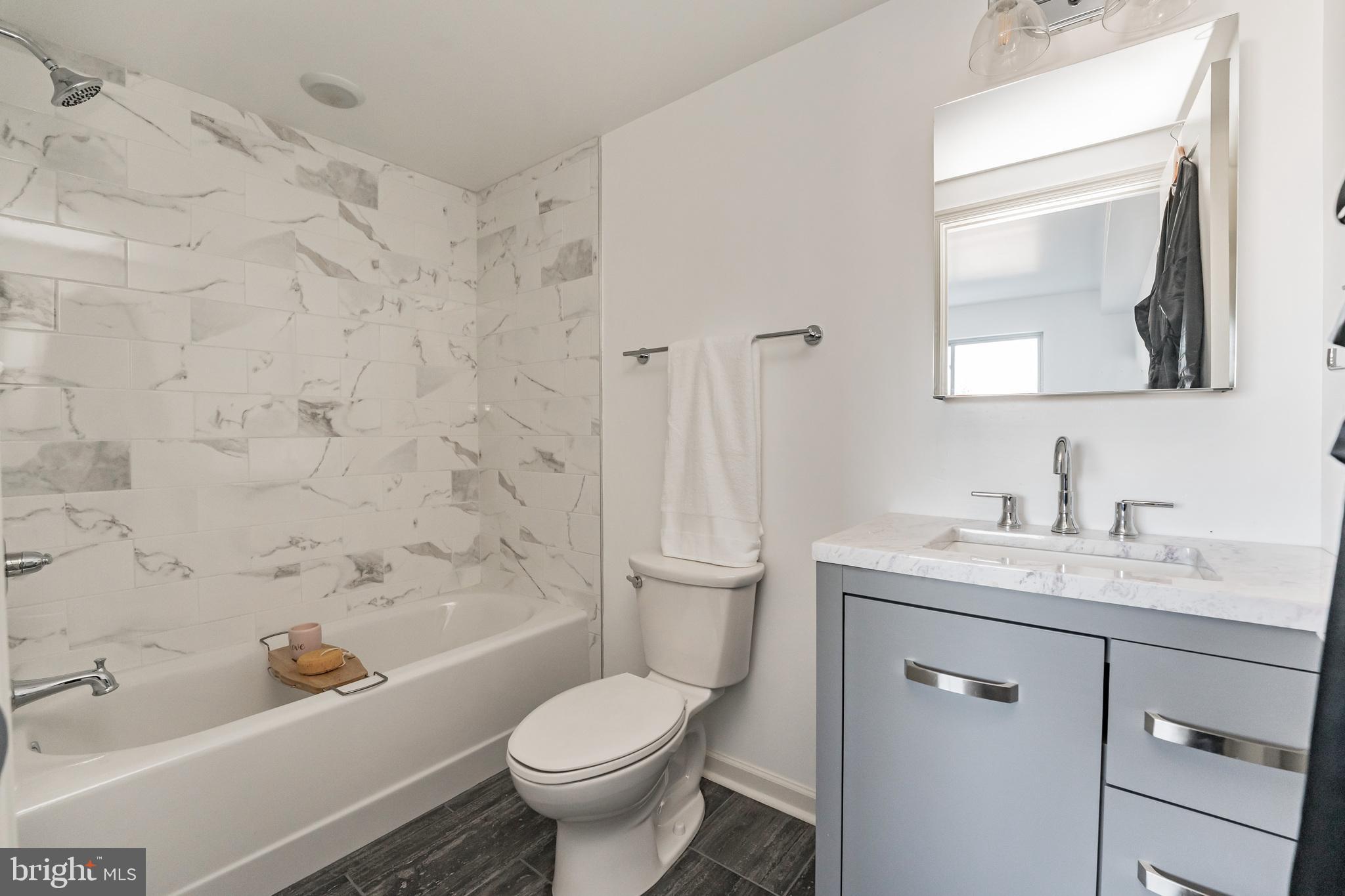 ROXBOROUGH - Residential Lease