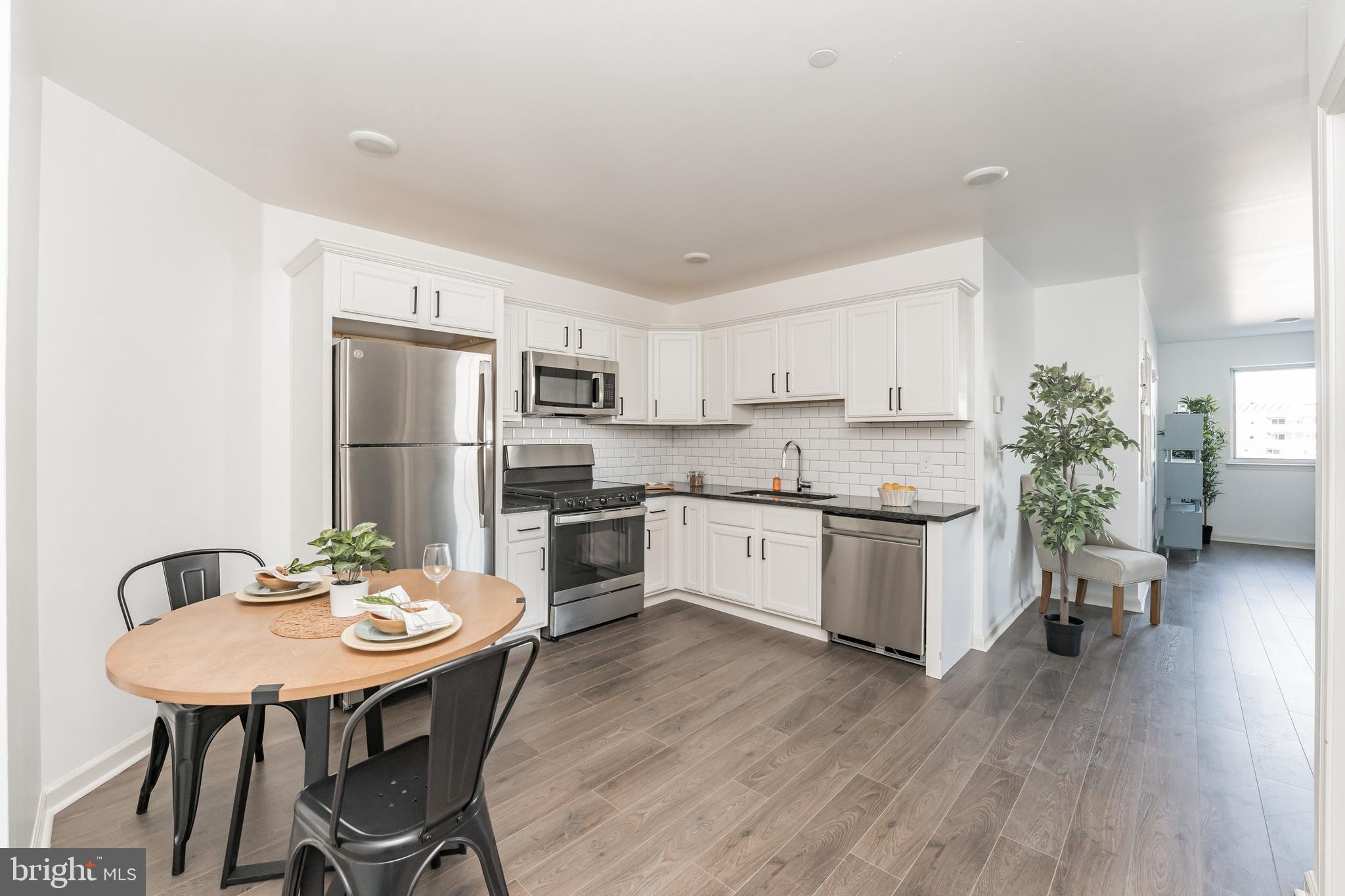 ROXBOROUGH - Residential Lease