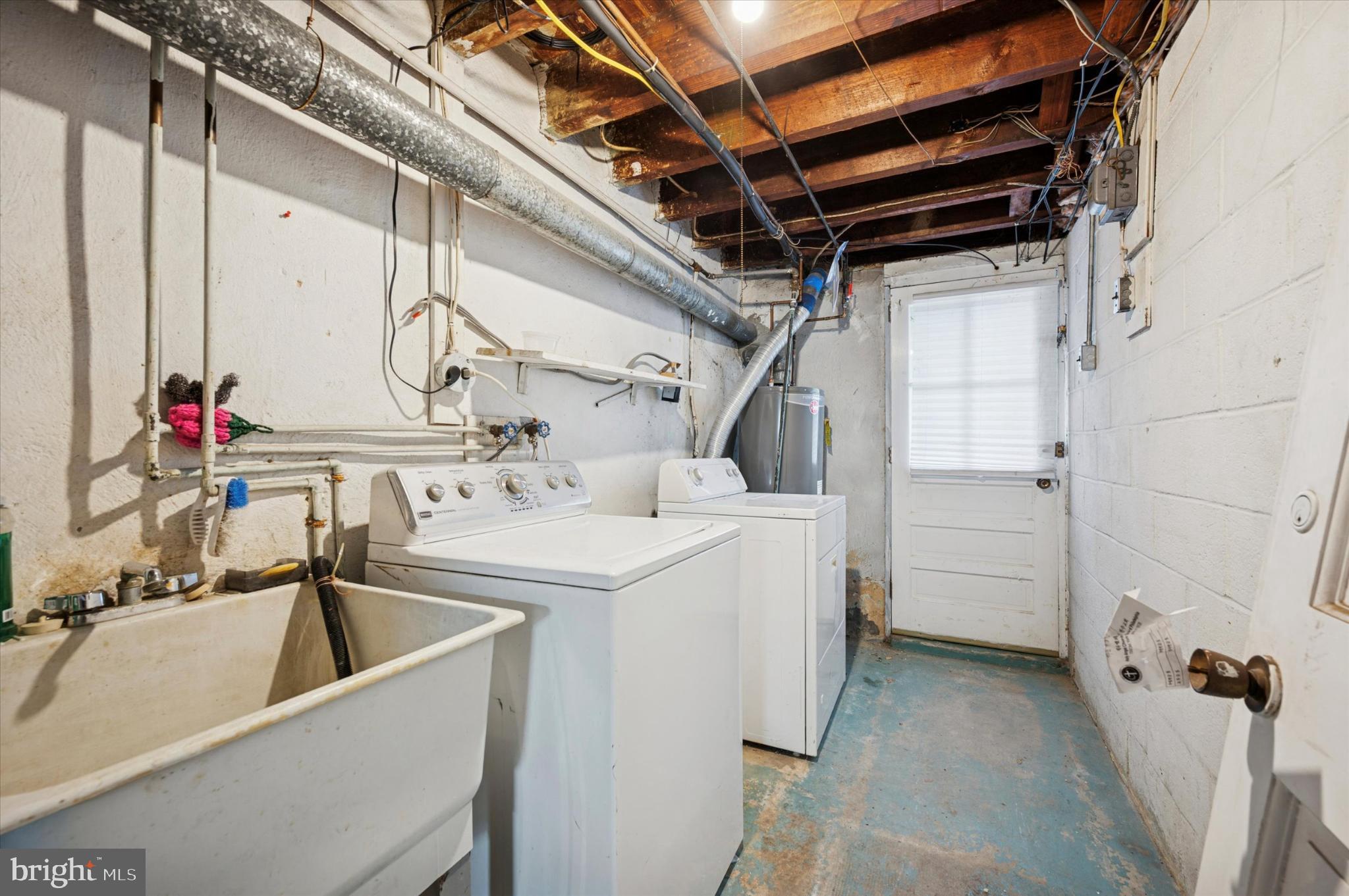 EAST OAK LANE - Residential