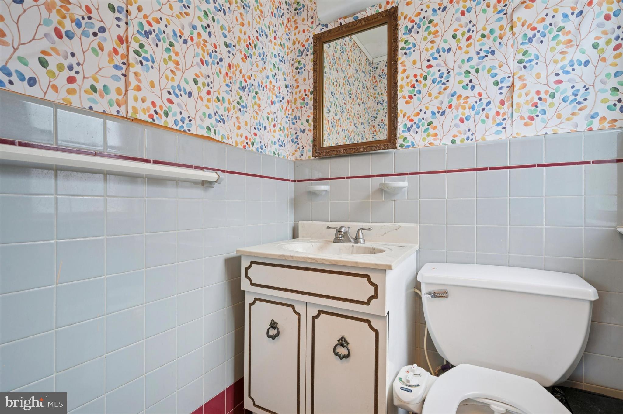 EAST OAK LANE - Residential