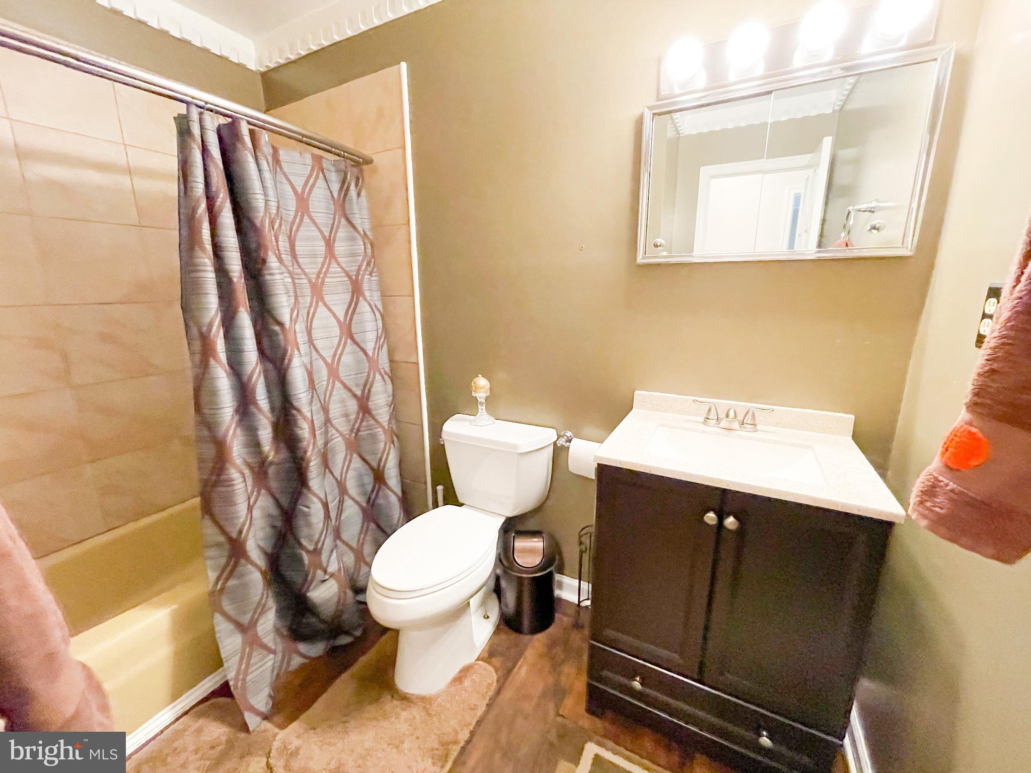 LIBERIA WOODS - Residential