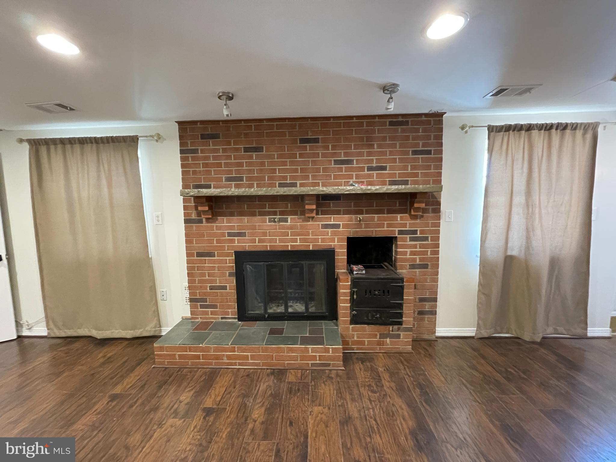 LIBERIA WOODS - Residential